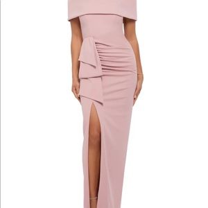 Off the Shoulder Crepe Evening Gown Pink / Rose